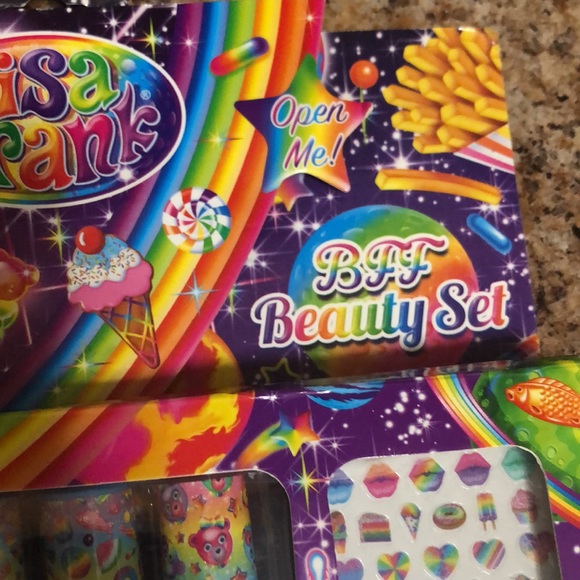 RARE! Collectable ! Lisa Frank BFF Beauty Set ! - Picture 2 of 9